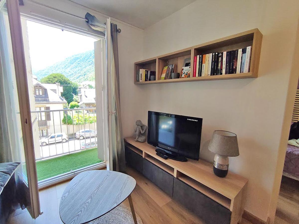 Chez Dominique, T2, Centre Ville, Vue Montagne, Wifi, 4 Personnes Bagnères-de-Luchon 外观 照片