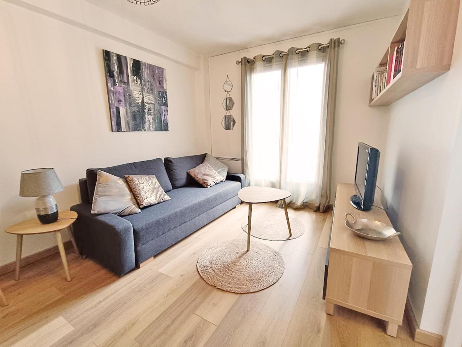 Chez Dominique, T2, Centre Ville, Vue Montagne, Wifi, 4 Personnes Bagnères-de-Luchon 外观 照片