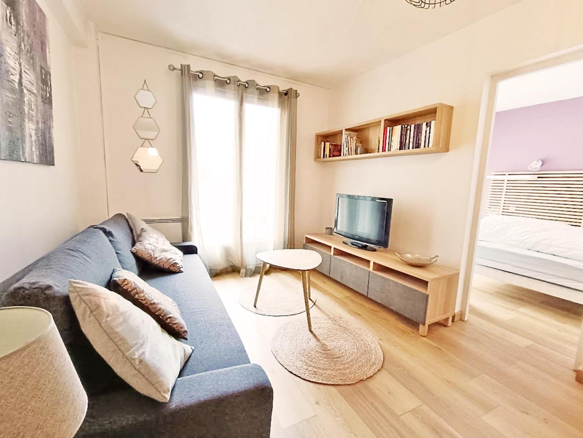 Chez Dominique, T2, Centre Ville, Vue Montagne, Wifi, 4 Personnes Bagnères-de-Luchon 外观 照片